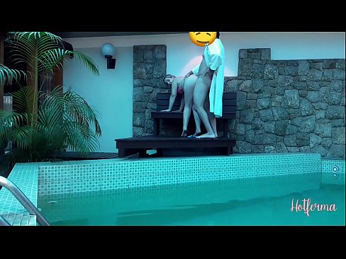 ❤️ Boss uzaicina kalponi uz baseinu, bet nevarēja pretoties karstu ❌ Porno pie lv.xxxdesichudai.ru ☑